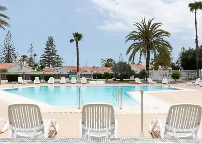 Arcoiris El Yumbo شقة بلايا ديل إنغلز